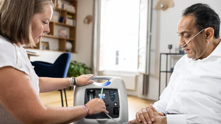 Oxygen therapy in ederly patients - Stationary oxygen concentrator testing (male) 2